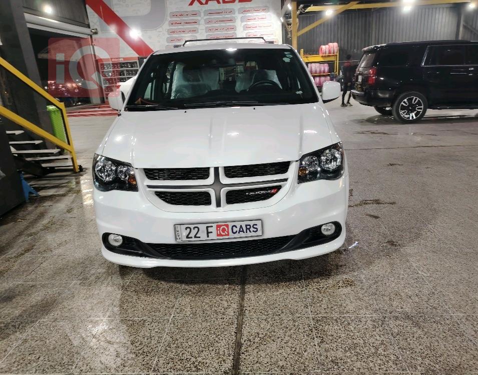 دودج جراند كارافان